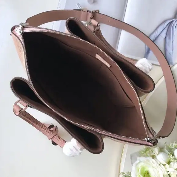 Louis Bag Haumea Vuitton 0707